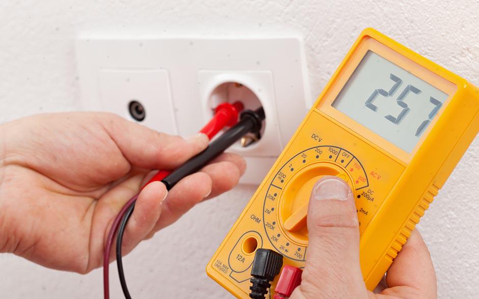 travail électricien Paris 5